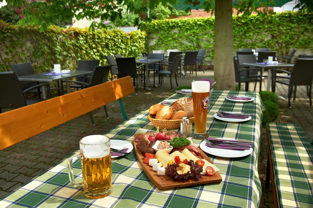 Gasthof Gigl Neustadt an der Donau Exterior photo