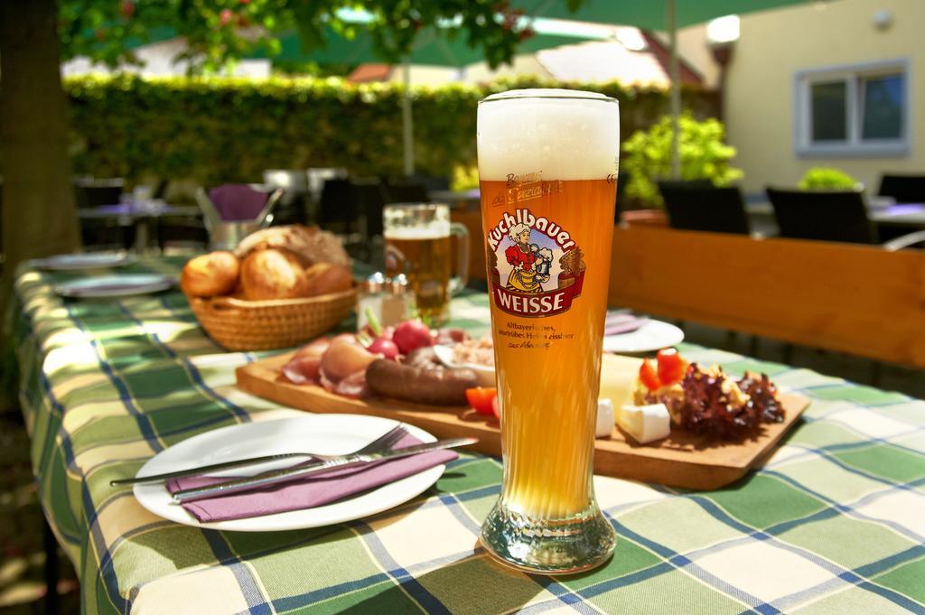 Gasthof Gigl Neustadt an der Donau Exterior photo